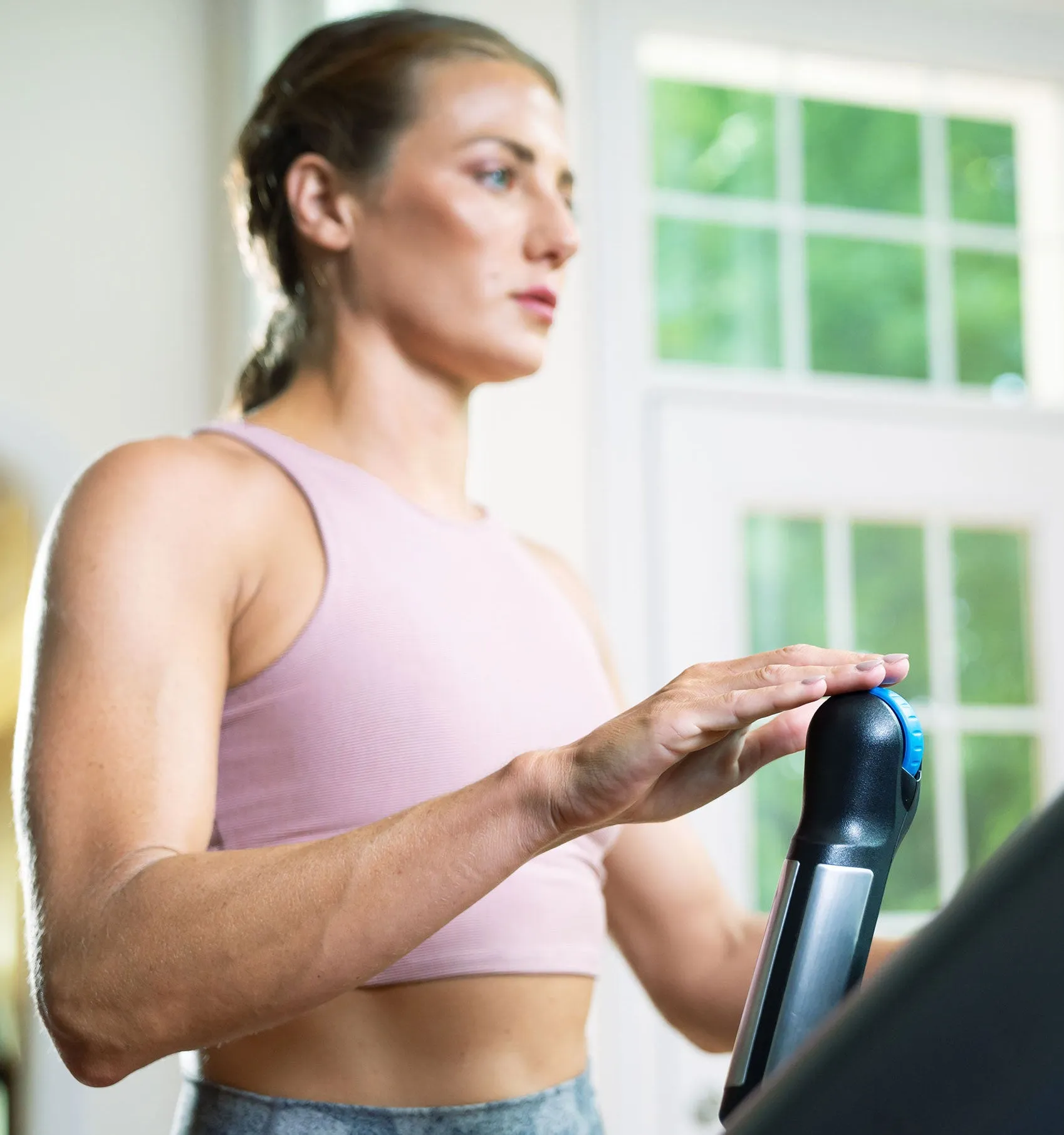 NEW Horizon 7.4AT @Zone Folding Treadmill
