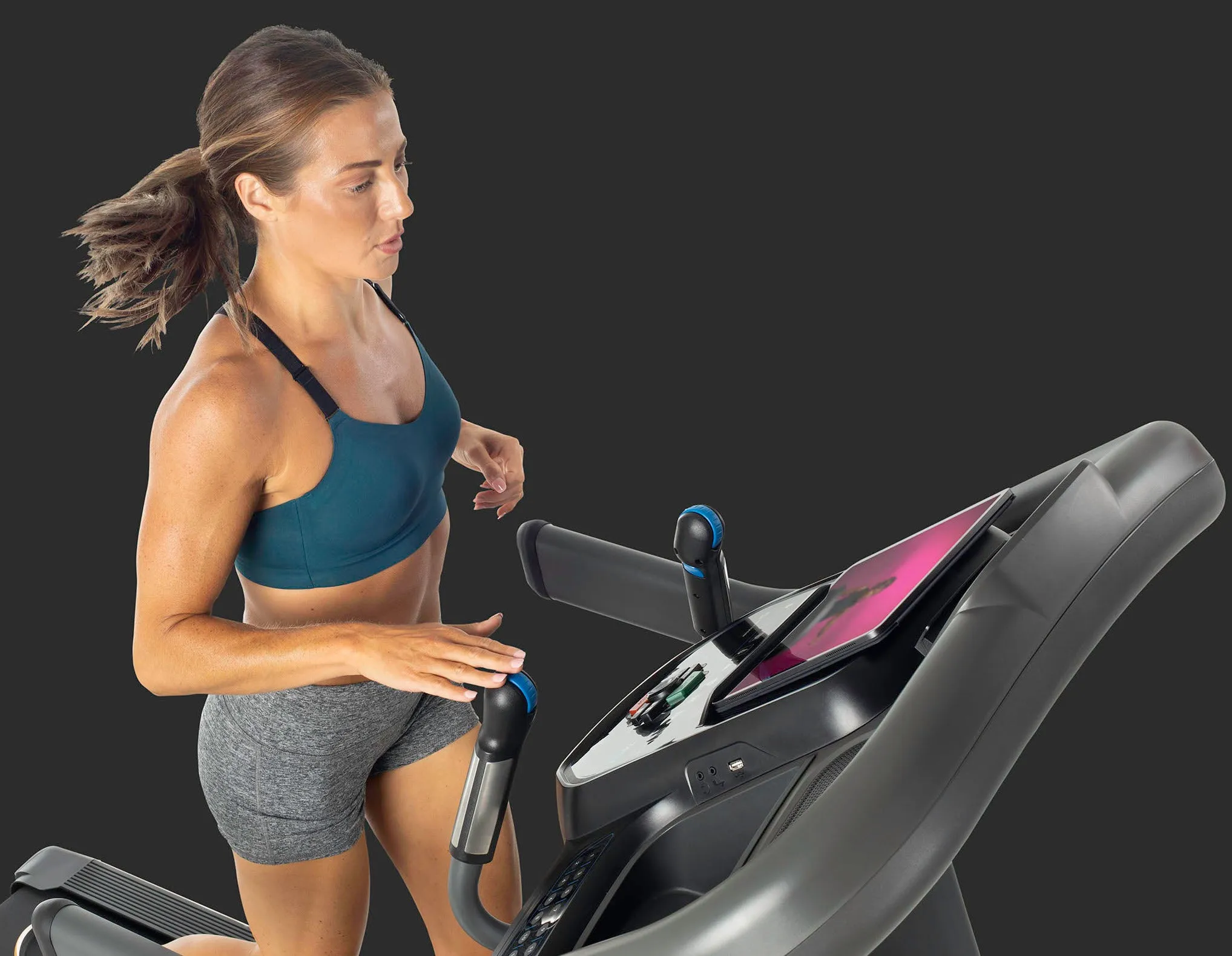 NEW Horizon 7.4AT @Zone Folding Treadmill