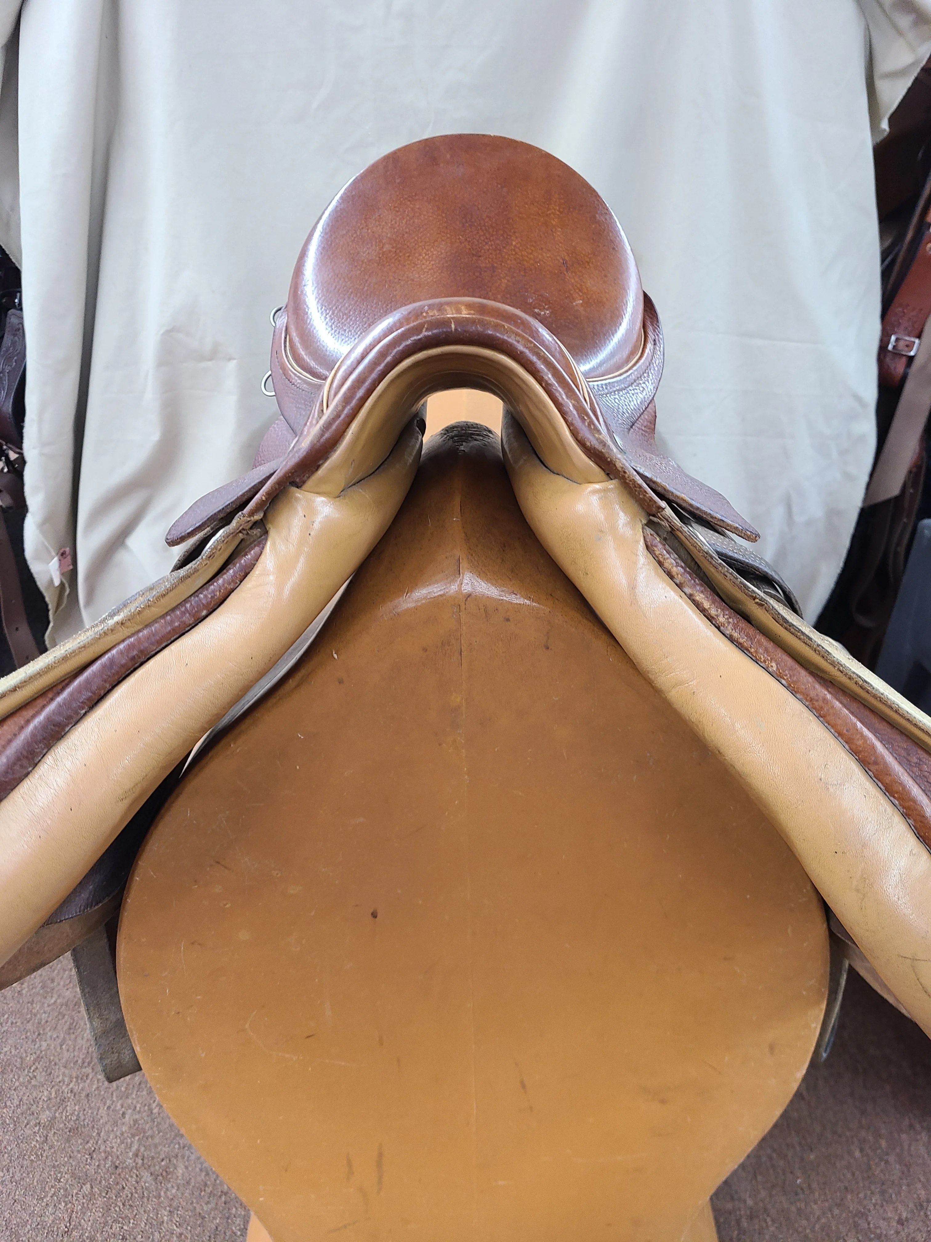 Used 17" Fels Bach Close Contact Saddle