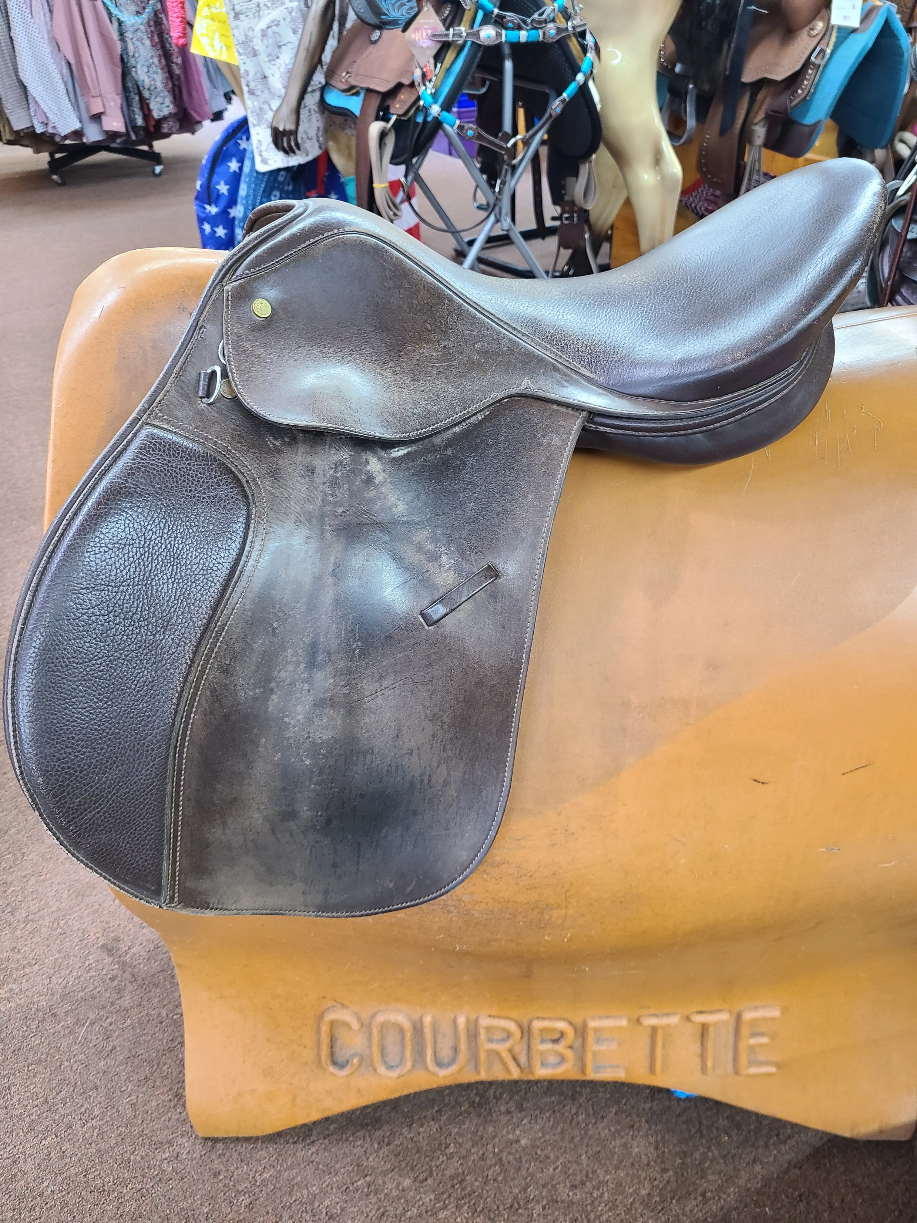 Used 18" Collegiate All Purpose Saddle